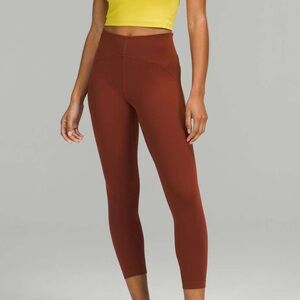 $118 Lululemon Instill High-Rise Tight 25"
Date Brown